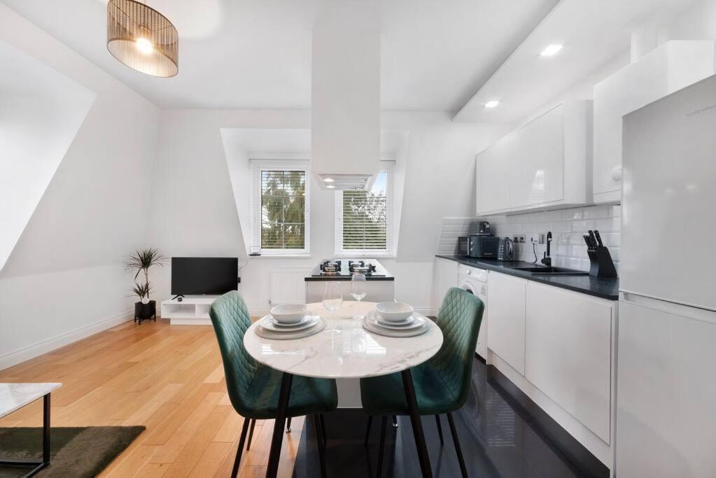Roomy One Bed Loft Bishop's Stortford